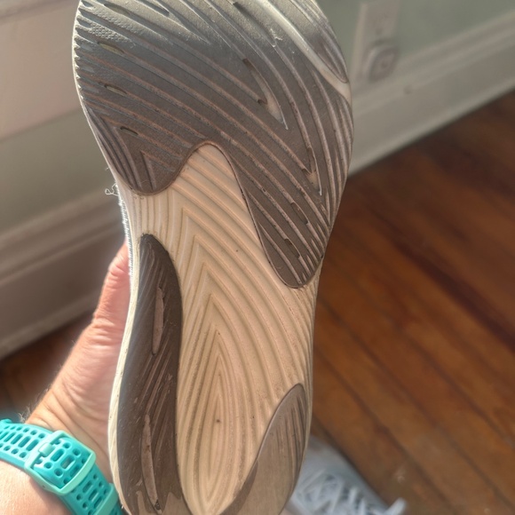 New Balance Women’s Rebel v3 - Picture 2 of 4